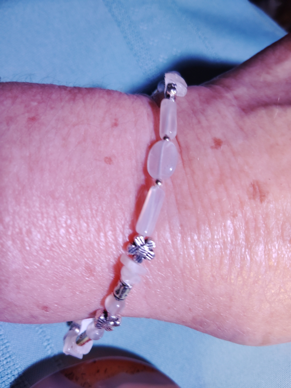 📌MOONSTONE, STERLING SILVER BEADED ACCENT BRACELET. STERLING SPRING CLASP. 8" L